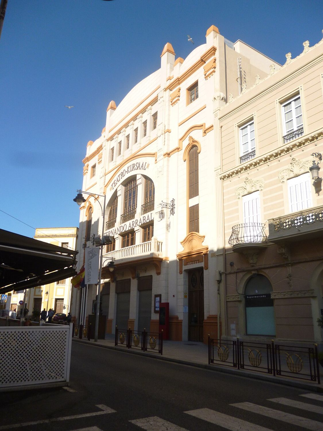 Fachada del Teatro Kursaal de Melilla