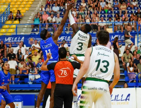 Imagen de la noticia: El Melilla Ciudad del Deporte gana 87-63 al CB Algeciras en su estreno en la Copa España