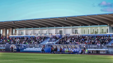 Imagen de la noticia: La UD Melilla fija precios de uno y cinco euros para el partido de Copa ante el Conil