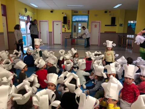 Imagen de la noticia: El colegio Enrique Soler organiza el acceso al centro por zonas según el curso