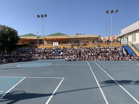 Imagen de la noticia: El colegio Enrique Soler organiza el acceso al centro por zonas según el curso