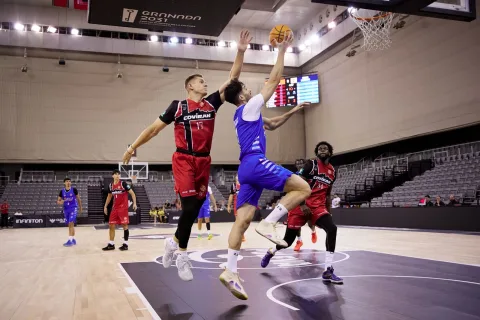 Imagen de la noticia: El Melilla Ciudad del Deporte cae 95-68 ante el Coviran Granada en pretemporada