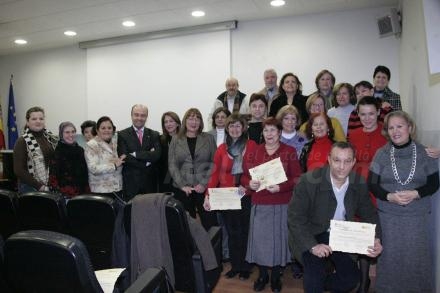 Entrega diplomas curso básico de las asociaciones de consumidores y las modalidades de ven...