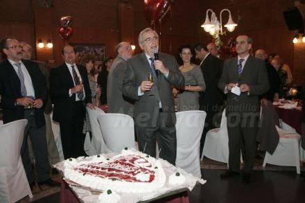 El presidente de la Ciudad, Juan José Imbroda, brinda por el Amor en la comida de San Vale...