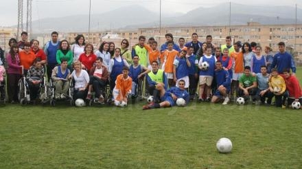 Los alumnos del Reina Sofía visitaron el Álvarez Claro y entrenaron con la UD Melilla.