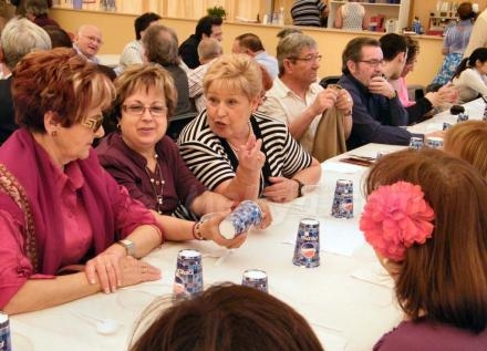 Los melillenses de Barcelona celebran la Feria de Abril así de contentos..