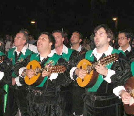 Son los tunos melillenses, los campeones absolutos del Certamen Internacional de Tunas cel...