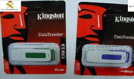 Estos 'pen drivers', o lápices informáticos, forman parte de un alijo aprehendido por la G...