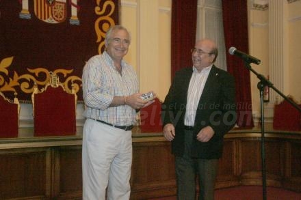El presidente de Melilla, Juan José Imbroda, recibe al presidente de la UD Melilla, Franci...