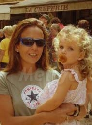 Nuestra compañera de TVM, Macarena Sierra, presume -porque puede- de niña guapa