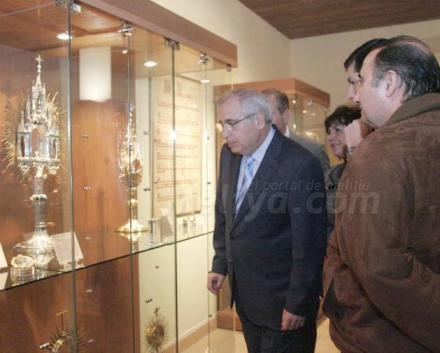 Casi 30 custodias procedentes de parroquias e instituciones de Melilla pueden admirarse en...