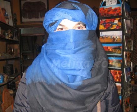 Esta bella tuareg es un poco de mentira porque, siendo africana, no tiene nada de árabe