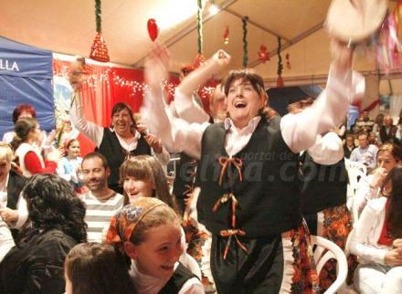 La Pastoral de la AV Tesorillo celebra por todo lo alto su éxito en el Concurso de Pastora...
