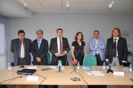 El vicepresidente segundo de Melilla, Abdelmalik El Barkani, participa en unas jornadas so...