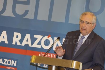 'La Razón' nos cede esta fotografía de Juan José Imbroda en Sevilla