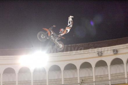 Sí, volando pero con viento