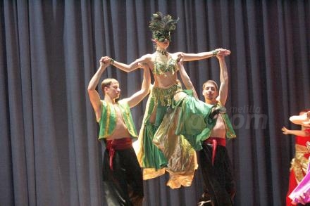 Y nada menos que procedentes de Laponia con el mejor arte coreográfico de la zona