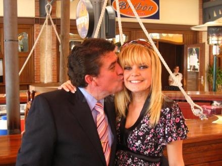 No se engañen: el beso de Luis Camargo es para su preciosa sobrina