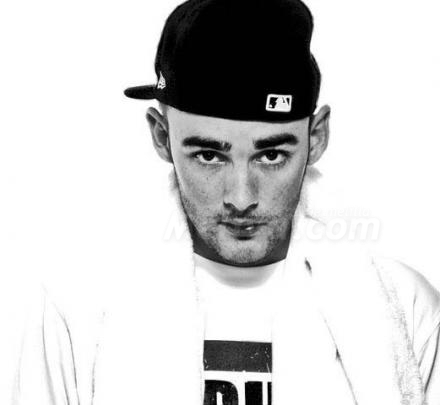 Es la estrella melillense del hip hop y ya ha grabado maquetas