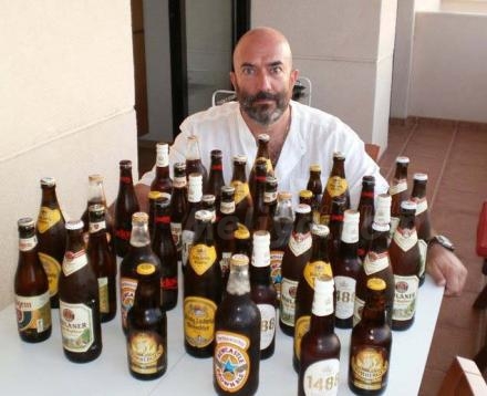 Don Pedro Bueno nos muestra su colección de las mejores cervezas del mundo