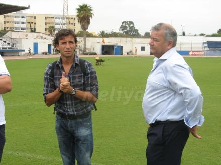 El seleccionador de la absoluta sub-21 inspecciona el Álvarez Claro´porque España jugará e...