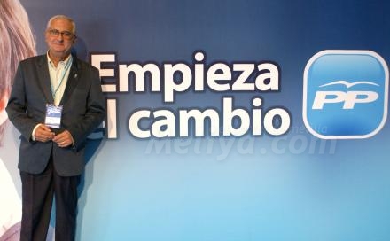 El cambio empieza pero él sigue