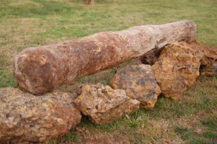 Cuidado con este cañón porque puede correr la misma suerte que el situado en la antigua se...