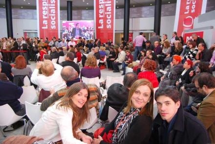 Entusiasmo por la participación en el XXXVIII Congreso del PSOE y por la victoria de Pérez...