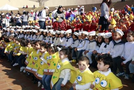 Los más pequeños del Colegio Juan Caro no se quieren perder el Carnaval