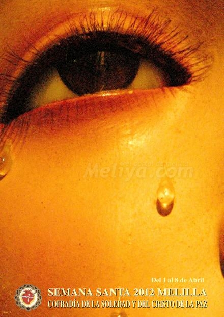 Un primer plano de la mirada con lágrimas de la Virgen de la Soledad es el cartel anunciad...
