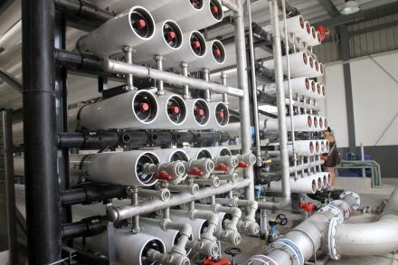 Las mejoras aplicadas a la planta desalobradora permitirán aumentar el suministro de agua...