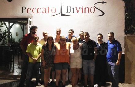 Melillenses usuarios de tweeter se reunieron ayer en la iniciativa #tweetsandbeerML Se tom...