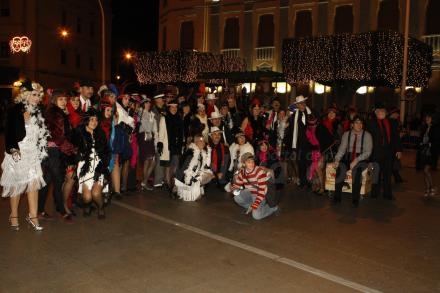 Terminan los carnavales de Melilla con la cavalgata tradicional, y mucha participación.