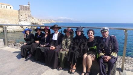 Juanjo Florensa nos remite esta curiosa fotografía del peculiar cortejo fúnebre del Titani...