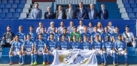 La UD Melilla ha presentado su foto oficial de la temporada 2015-16