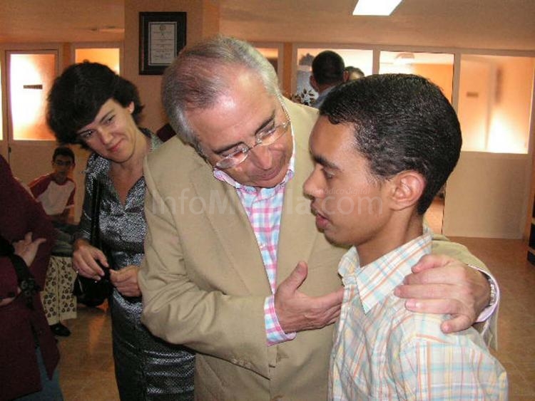 Es necesaria la implicación de las instituciones