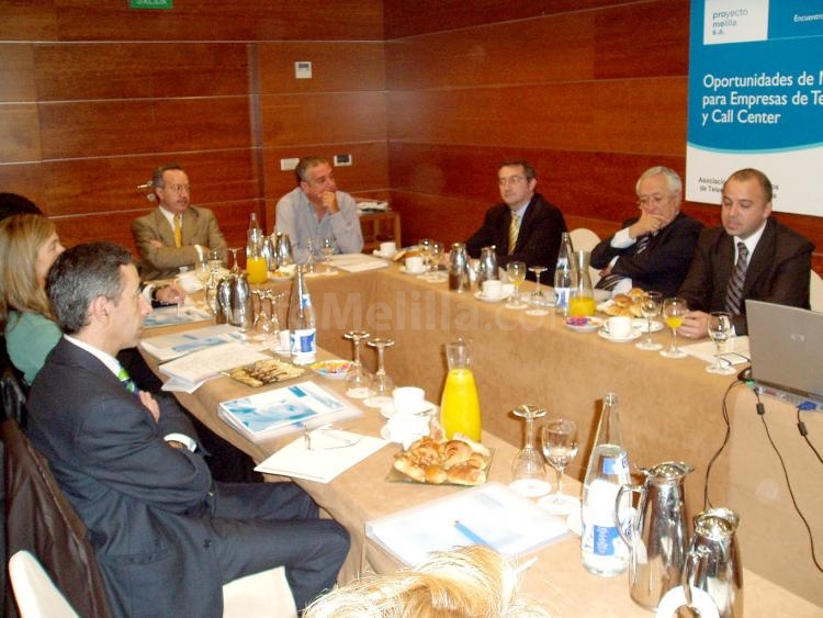 Momento de la reunión mantenida con empresario del sector del Telemarketing