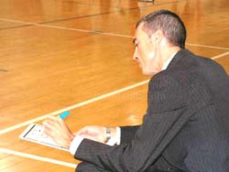 Paco Olmos, técnico de Melilla Baloncesto