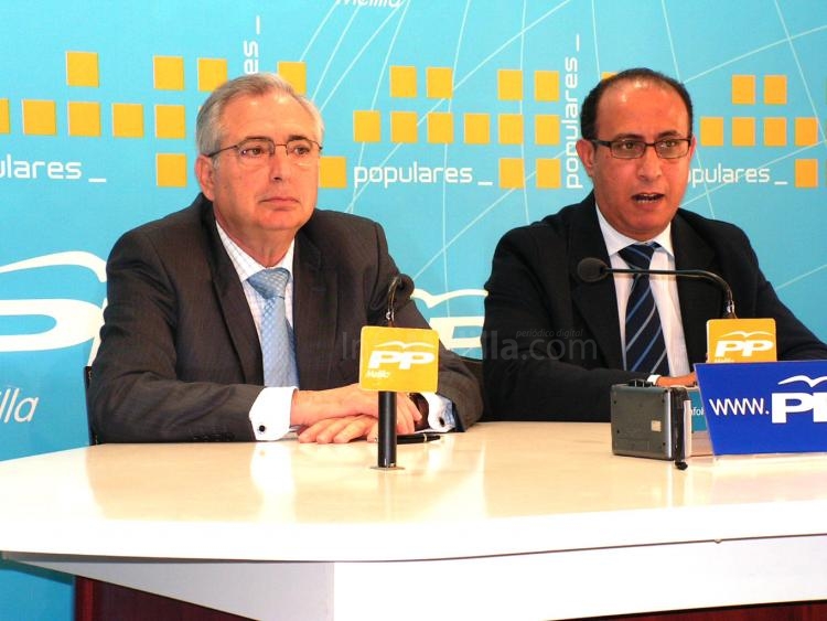 Imbroda y El Barkani durante la rueda de prensa ofrecida hoy miércoles