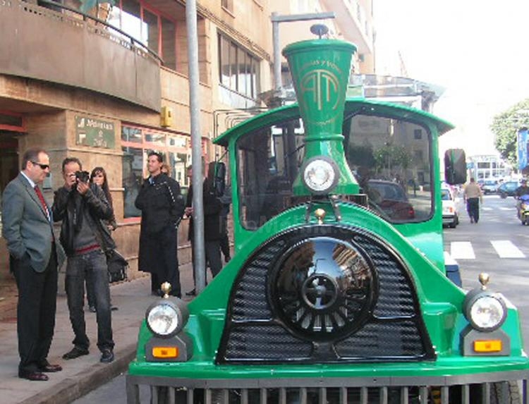 Tren turístico