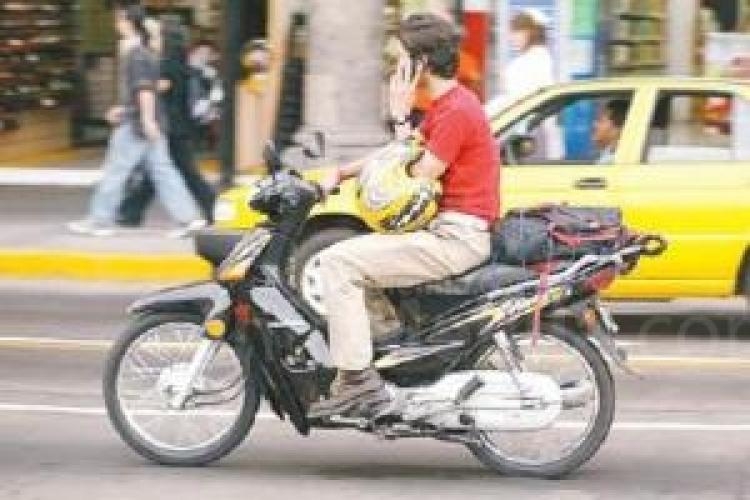 Un total de 31 conductores de motocicletas y ciclomotores fueron denunciados en Melilla en el marco de la campaña llevada a cabo por la DGT
