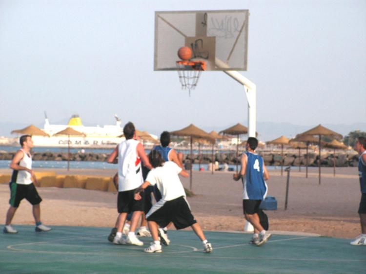 El Baloncesto Playa, un éxito del verano melillense 2007