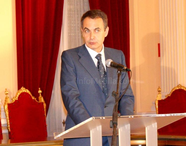 Zapatero durante su visita a Melilla