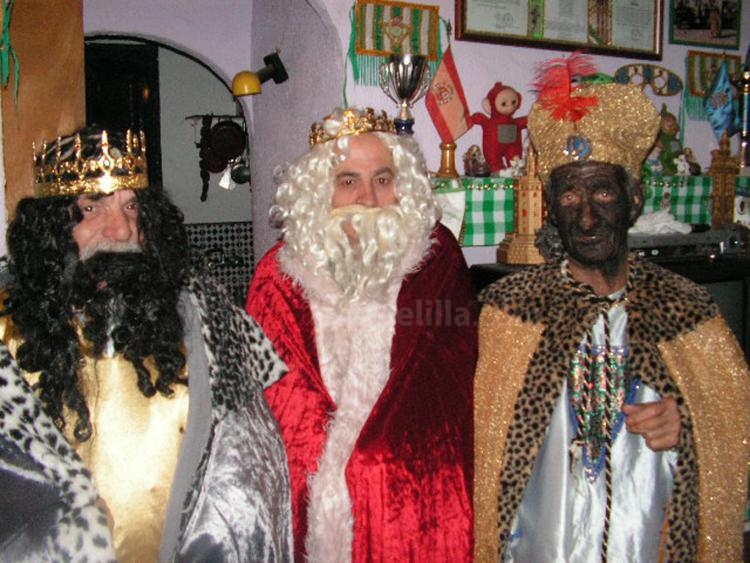 Sus egregias Majestades