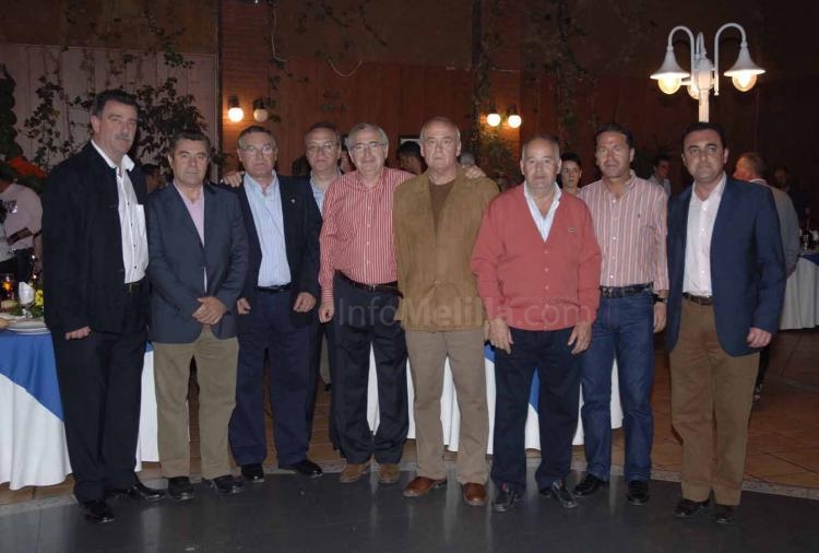 Directivos de la Casa de Melilla con miembros del equipo de Gobierno