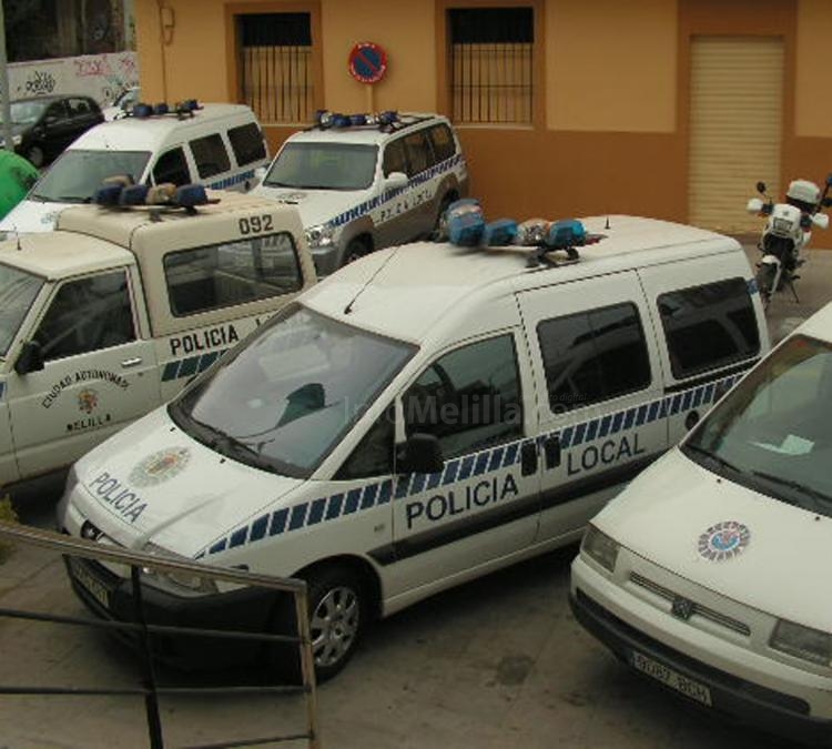 Agentes de la Policía Local detienen a tres individuos que expoliaban un establecimiento de la Cuesta de la Viña