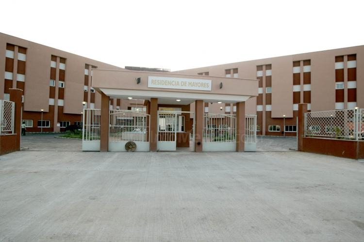 Fachada de la nueva Residencia de Mayores