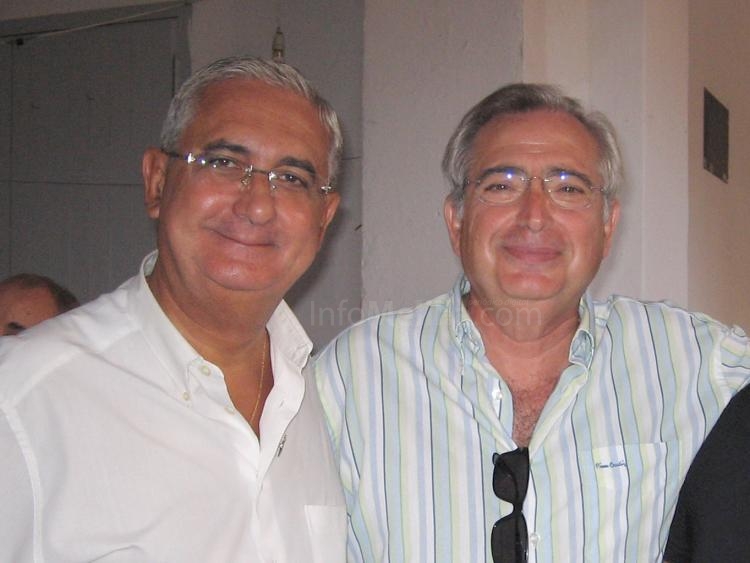 Antonio Gutiérrez y Juan José Imbroda en un almuerzo taurino
