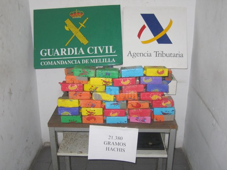 Detienen en Melilla a un marroquí con 20 kilos de hachís con los que se dirigía a Girona