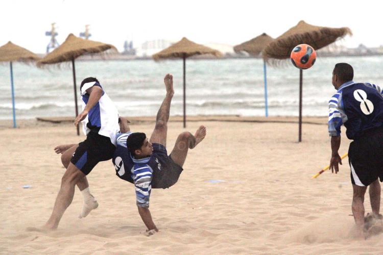 Fútbol Playa: Tras la última jornada disputada el empate entre Tropirif y Tsanami en el grupo A hace que compartan liderato con 10 puntos
